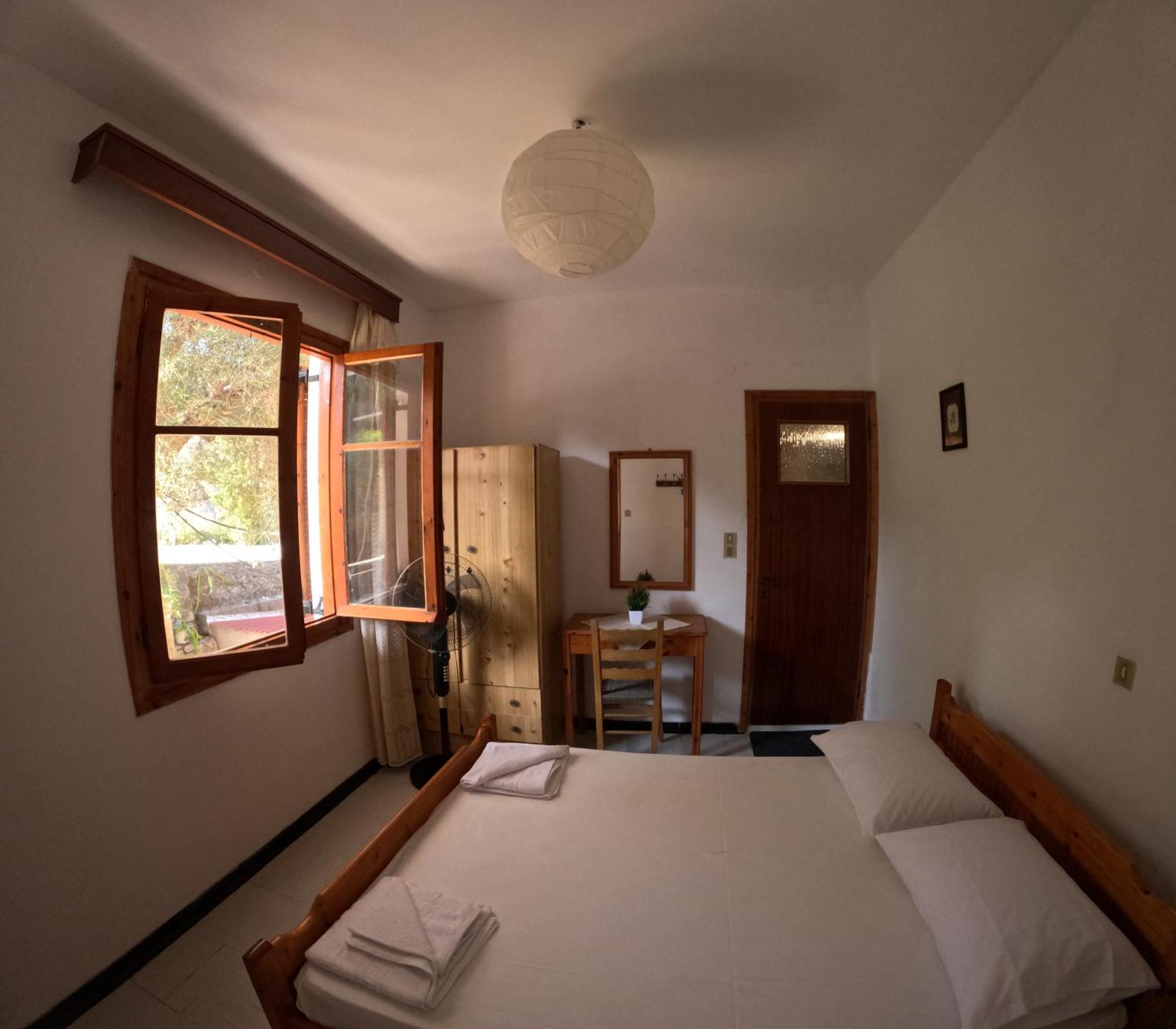 Apelati Hotel Keri ภายนอก รูปภาพ